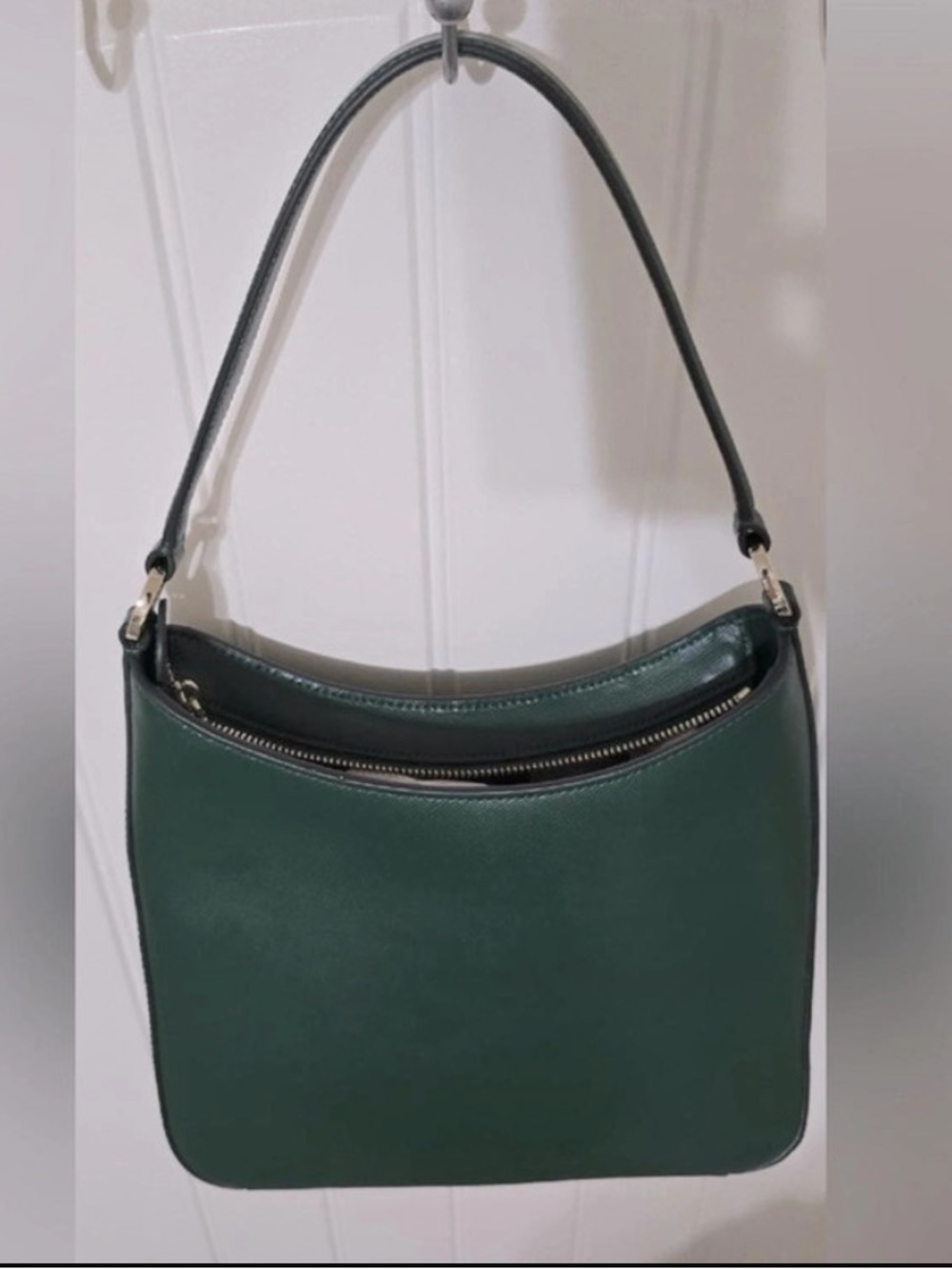 Kate Spade Perry Emerald Green
Handbag NWOT - Picture 13 of 16